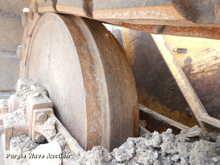 image for item DS1294 2002 John Deere 650H LT  dozer