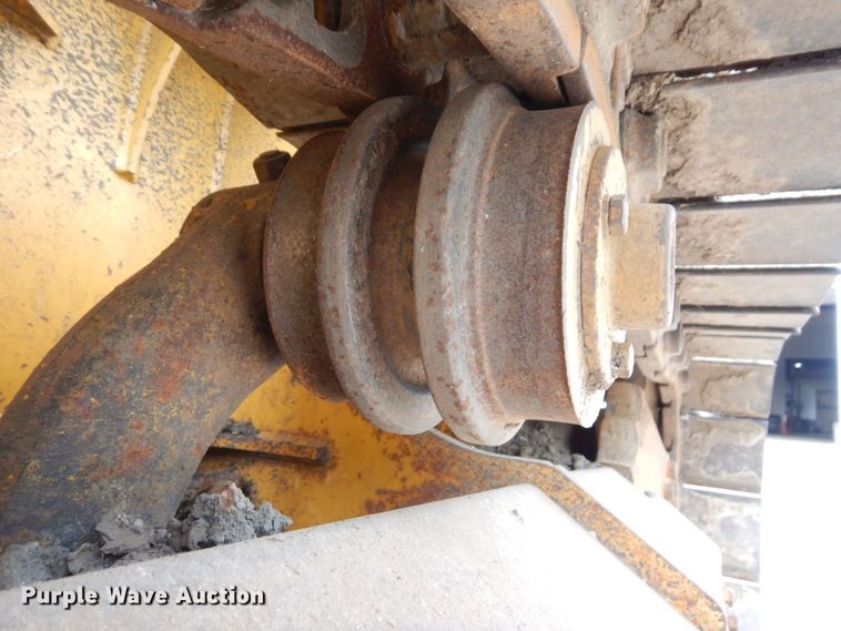 image for item DS1294 2002 John Deere 650H LT  dozer