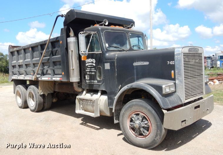 image for item DS1297 1989 Freightliner FLC  dump truck