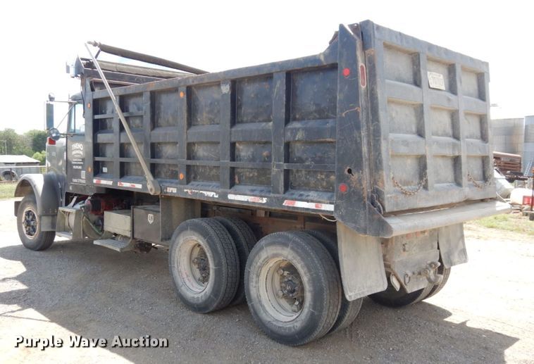image for item DS1297 1989 Freightliner FLC  dump truck