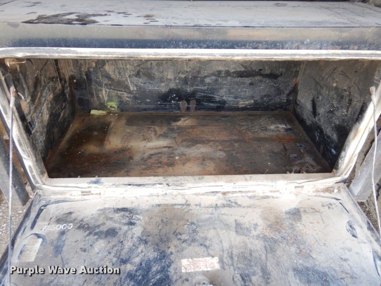 image for item DS1297 1989 Freightliner FLC  dump truck