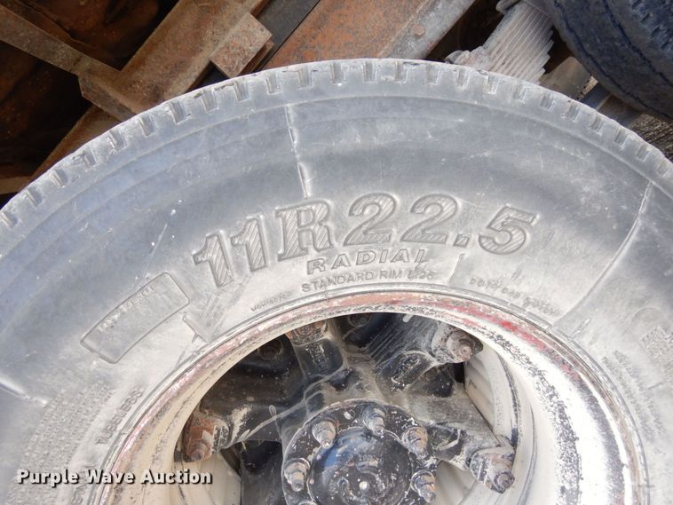 image for item DS1297 1989 Freightliner FLC  dump truck