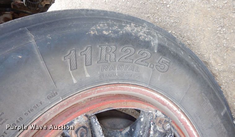 image for item DS1297 1989 Freightliner FLC  dump truck