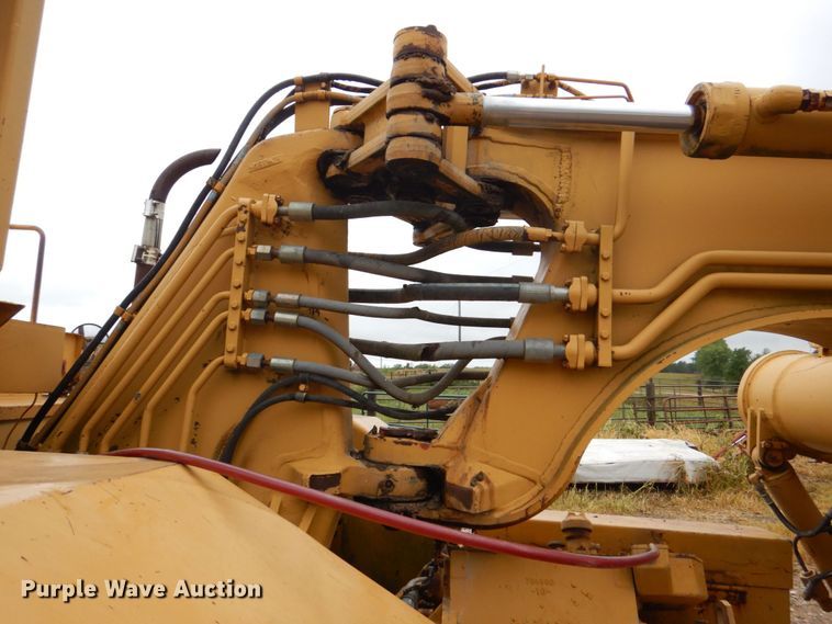 image for item DS8167 1985 Caterpillar 613C  elevating scraper