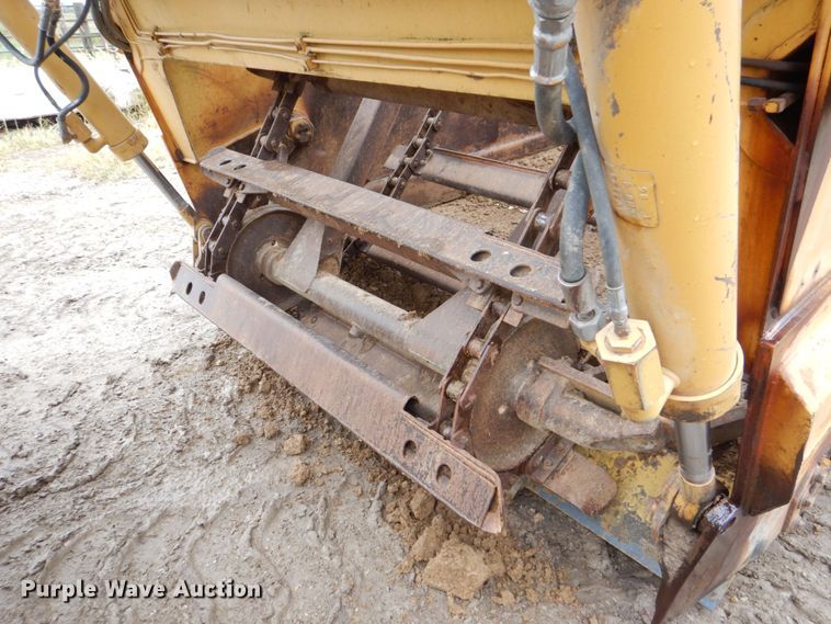 image for item DS8167 1985 Caterpillar 613C  elevating scraper