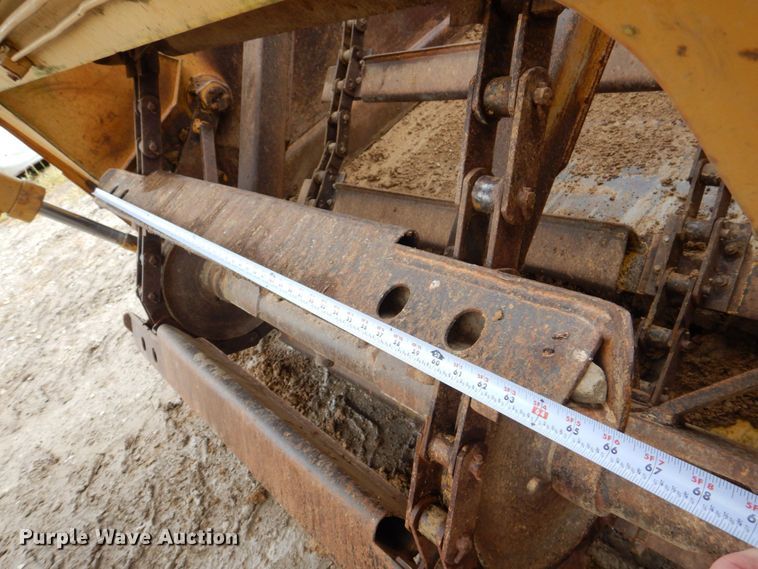 image for item DS8167 1985 Caterpillar 613C  elevating scraper