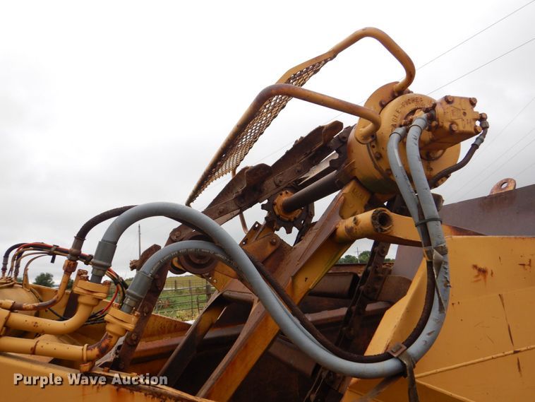 image for item DS8167 1985 Caterpillar 613C  elevating scraper