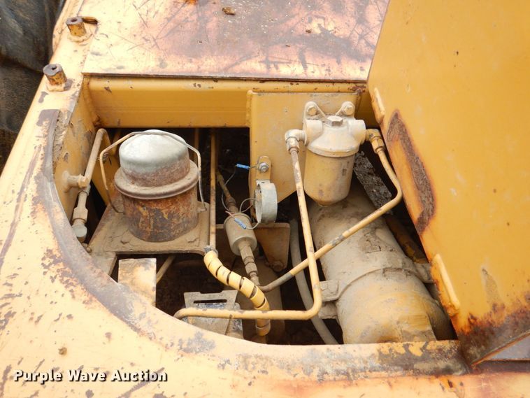 image for item DS8167 1985 Caterpillar 613C  elevating scraper