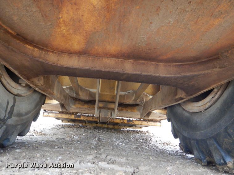 image for item DS8167 1985 Caterpillar 613C  elevating scraper