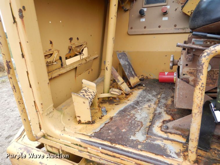 image for item DS8167 1985 Caterpillar 613C  elevating scraper