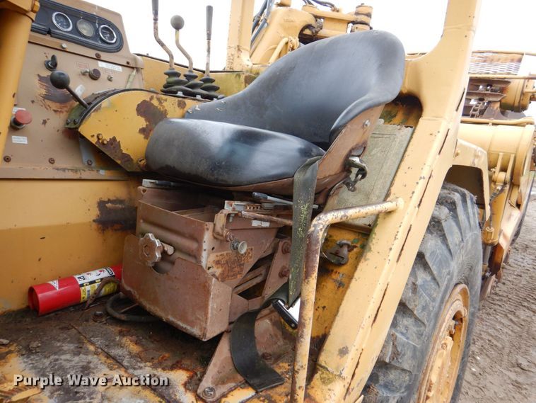 image for item DS8167 1985 Caterpillar 613C  elevating scraper