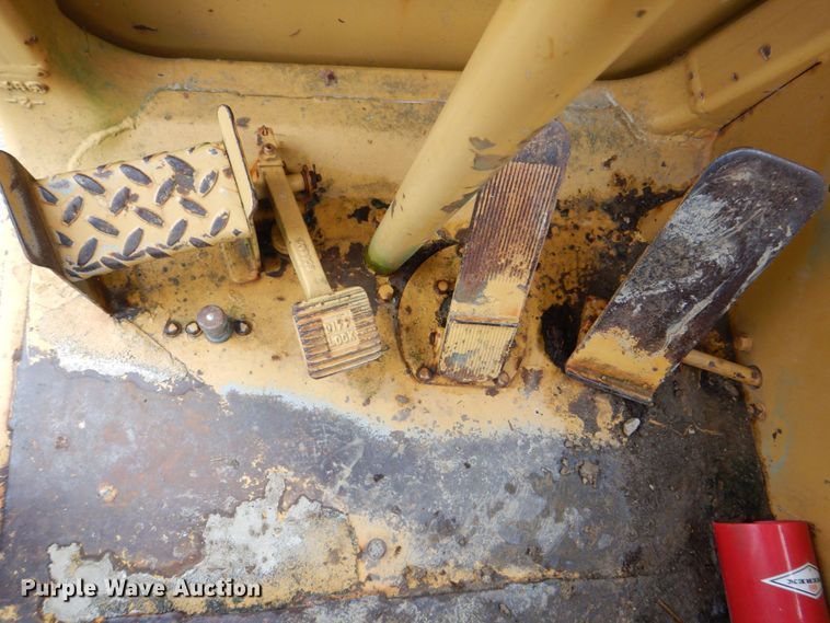 image for item DS8167 1985 Caterpillar 613C  elevating scraper