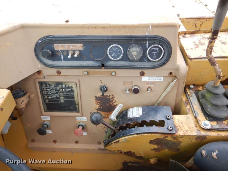 image for item DS8167 1985 Caterpillar 613C  elevating scraper