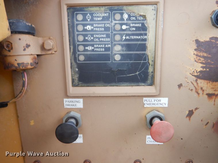 image for item DS8167 1985 Caterpillar 613C  elevating scraper