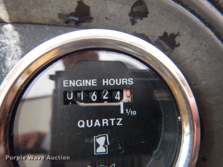 image for item DS8167 1985 Caterpillar 613C  elevating scraper