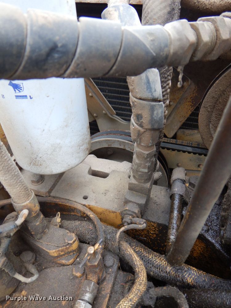 image for item DS8167 1985 Caterpillar 613C  elevating scraper