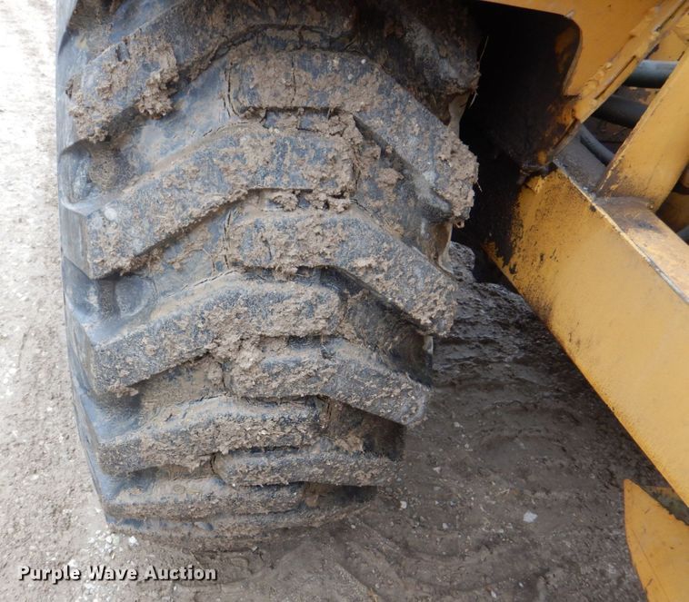 image for item DS8167 1985 Caterpillar 613C  elevating scraper