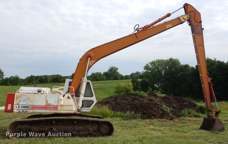 image for item DS8175 Link-Belt  LS-2800C Series II  long reach excavator