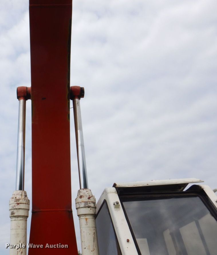 image for item DS8175 Link-Belt  LS-2800C Series II  long reach excavator