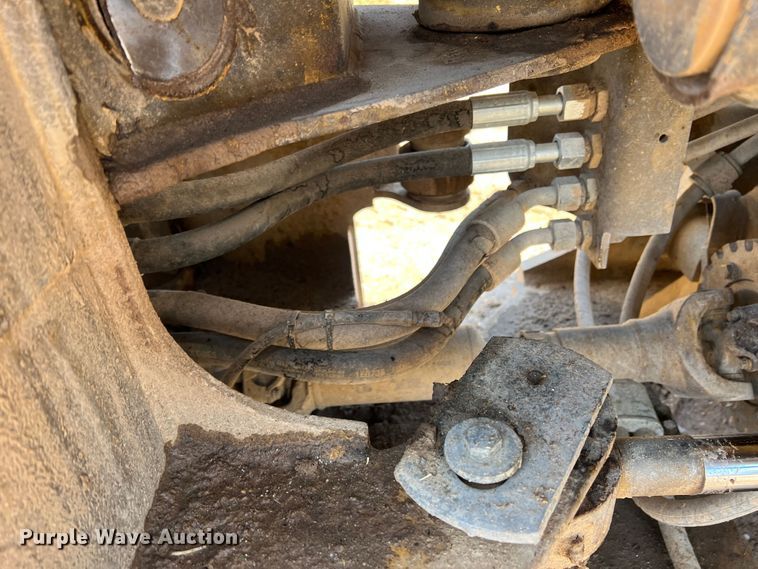 image for item DS8377 1999 Caterpillar 924F  wheel loader