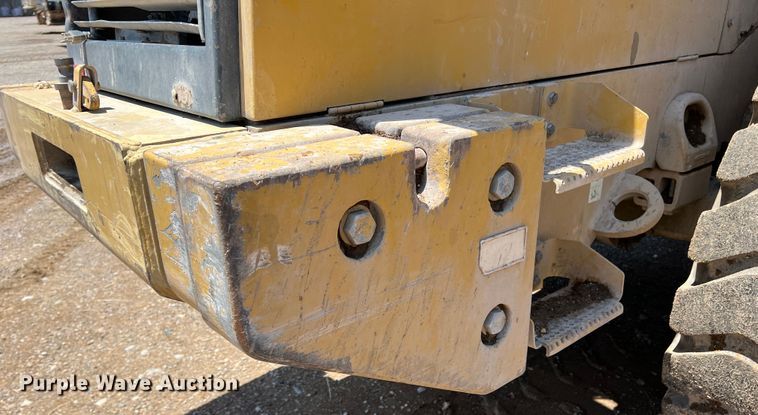 image for item DS8377 1999 Caterpillar 924F  wheel loader