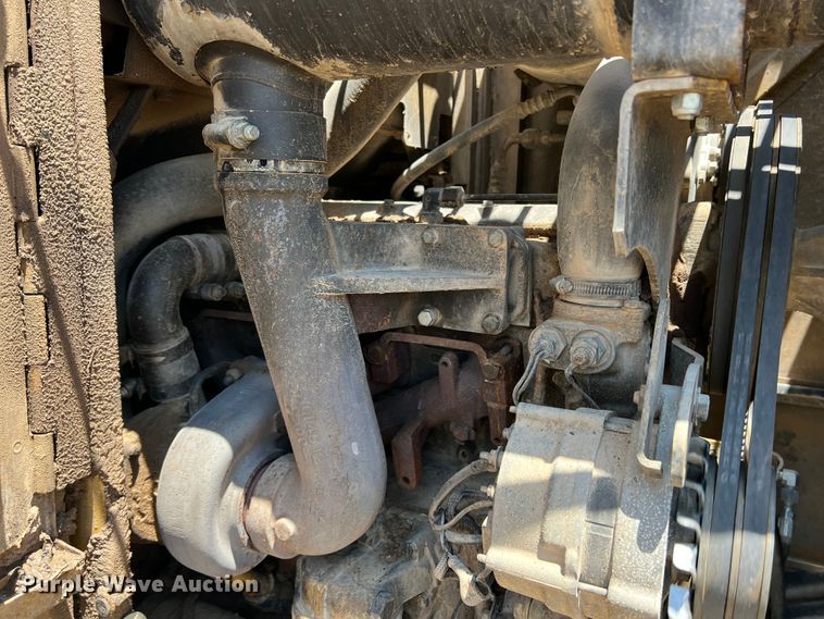 image for item DS8377 1999 Caterpillar 924F  wheel loader