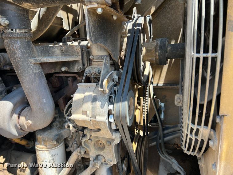 image for item DS8377 1999 Caterpillar 924F  wheel loader