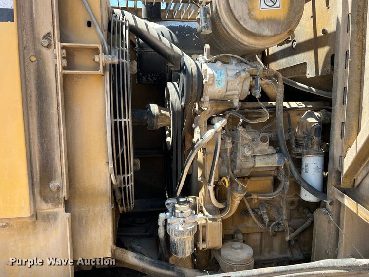 image for item DS8377 1999 Caterpillar 924F  wheel loader