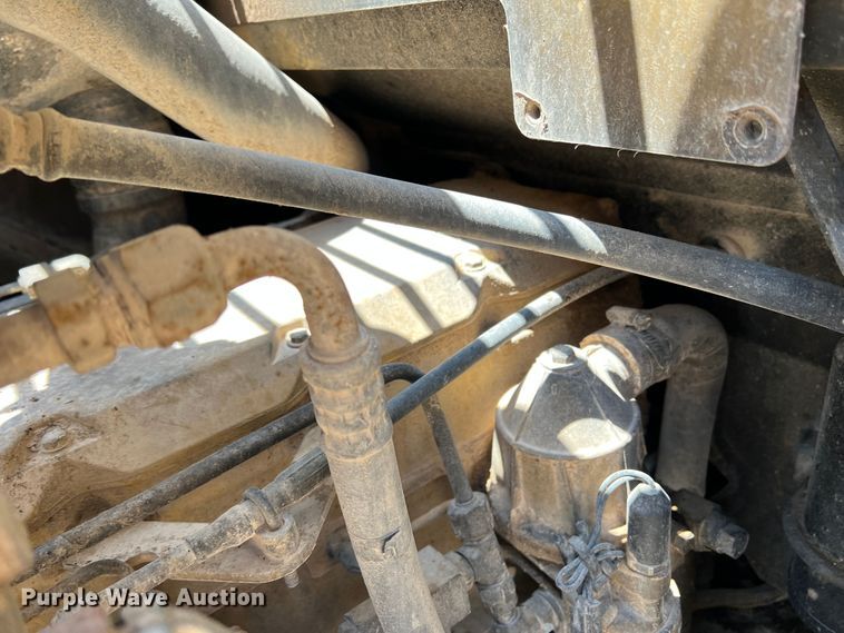 image for item DS8377 1999 Caterpillar 924F  wheel loader