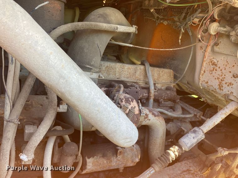 image for item JA9181 1988 Ford LT8000  dump truck