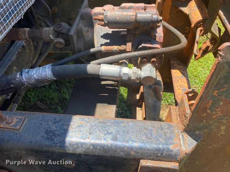 image for item JA9181 1988 Ford LT8000  dump truck