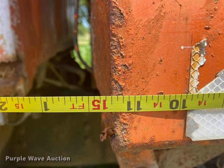 image for item JA9181 1988 Ford LT8000  dump truck