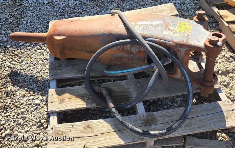 image for item JB9040 Bobcat  breaker