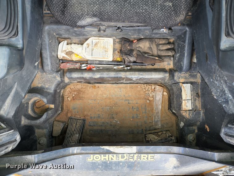 image for item JB9069 2018 John Deere 333G  tracked skid steer loader