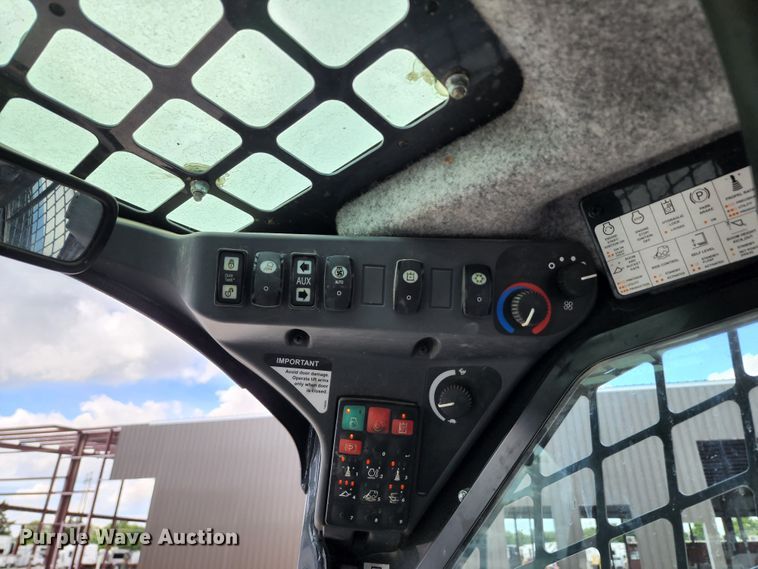 image for item JB9069 2018 John Deere 333G  tracked skid steer loader