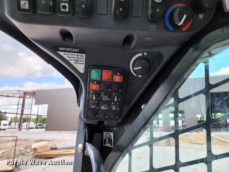 image for item JB9069 2018 John Deere 333G  tracked skid steer loader