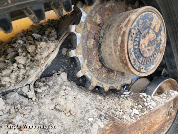 image for item JB9069 2018 John Deere 333G  tracked skid steer loader