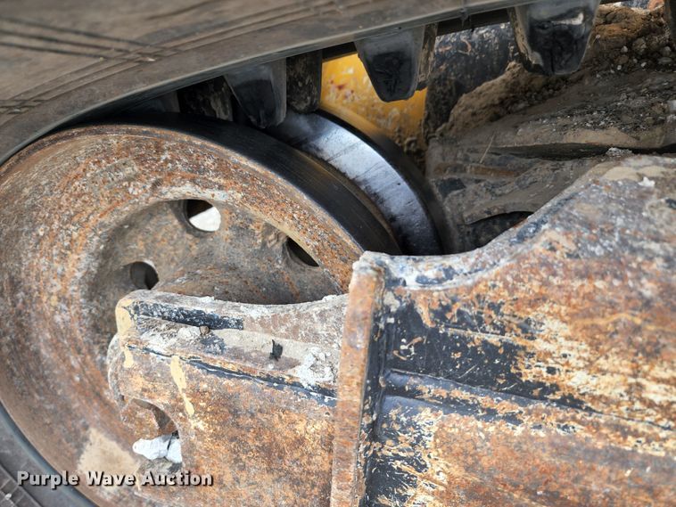 image for item JB9069 2018 John Deere 333G  tracked skid steer loader