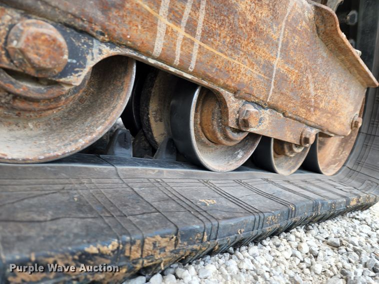 image for item JB9069 2018 John Deere 333G  tracked skid steer loader