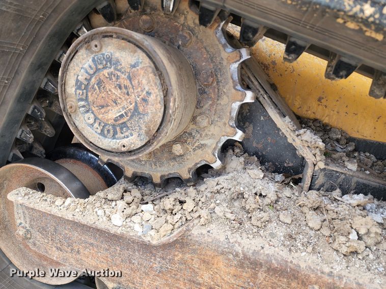 image for item JB9069 2018 John Deere 333G  tracked skid steer loader