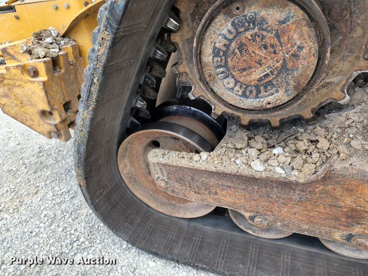 image for item JB9069 2018 John Deere 333G  tracked skid steer loader