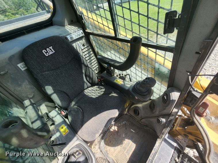 image for item JB9071 2014 Caterpillar 287D  tracked skid steer loader