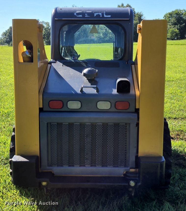 image for item JB9078 2007 Gehl 5640E Turbo  skid steer loader