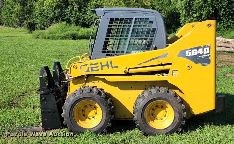 image for item JB9078 2007 Gehl 5640E Turbo  skid steer loader