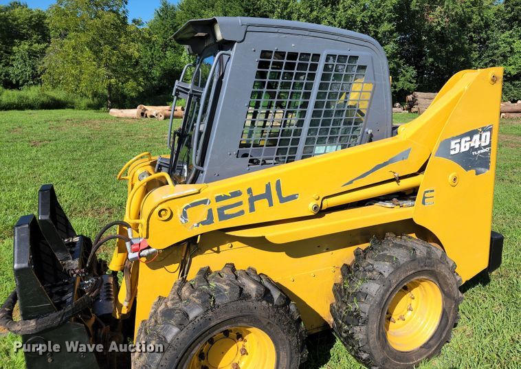 image for item JB9078 2007 Gehl 5640E Turbo  skid steer loader