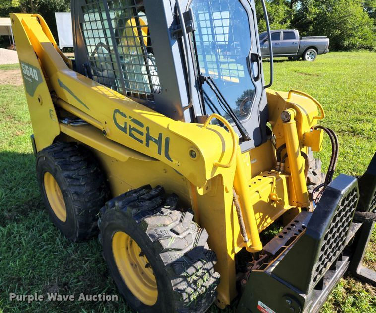 image for item JB9078 2007 Gehl 5640E Turbo  skid steer loader