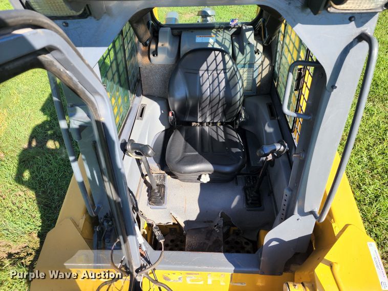 image for item JB9078 2007 Gehl 5640E Turbo  skid steer loader