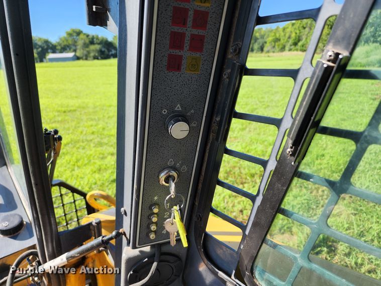 image for item JB9078 2007 Gehl 5640E Turbo  skid steer loader