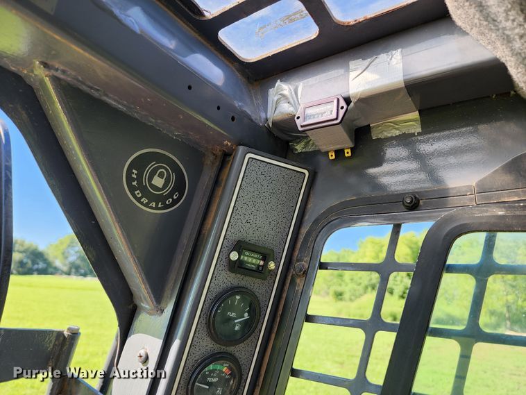 image for item JB9078 2007 Gehl 5640E Turbo  skid steer loader