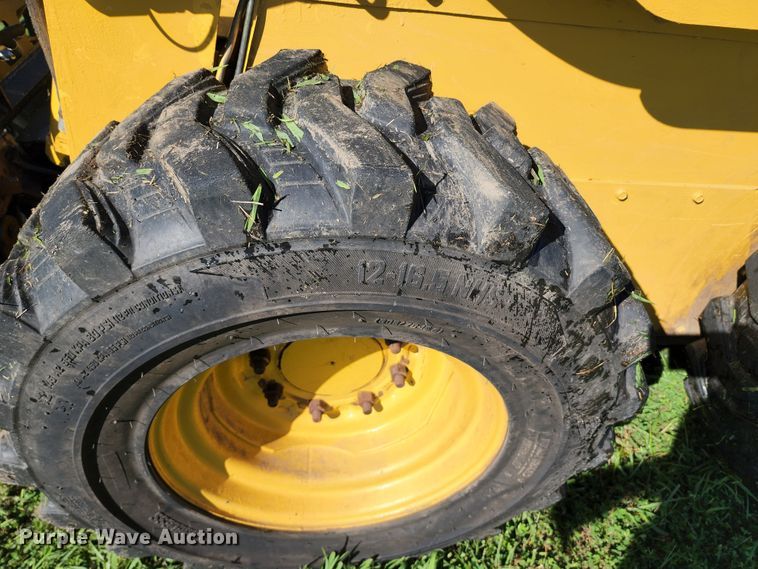 image for item JB9078 2007 Gehl 5640E Turbo  skid steer loader